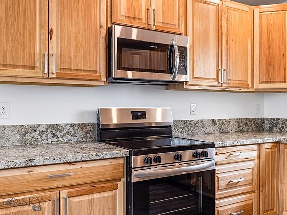 5th image of 2 Saddle View Cir