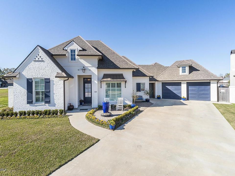 1st image of 109 Sonoma Way