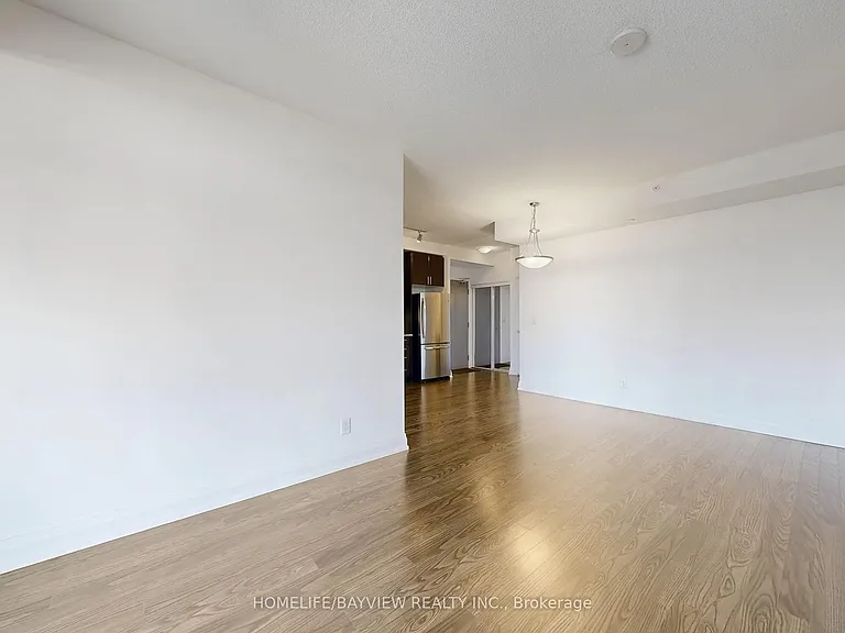 7167 Yonge St #1212 — Photo 18