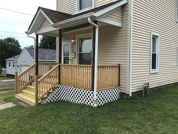 2nd image of 435 Wilson St