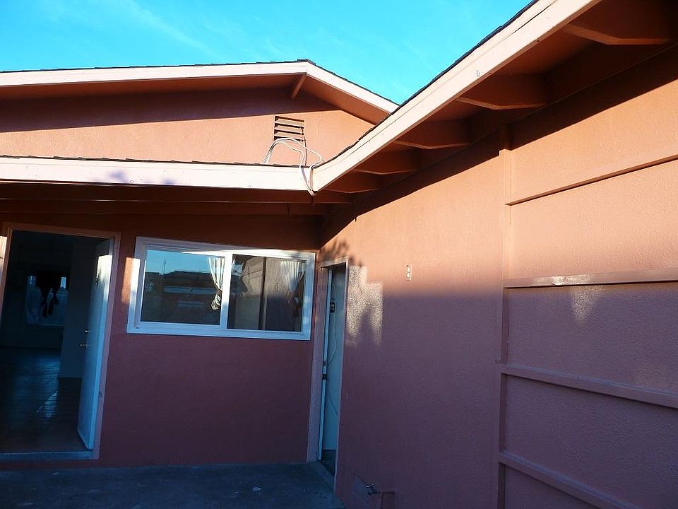 1st image of 575 Yreka Dr