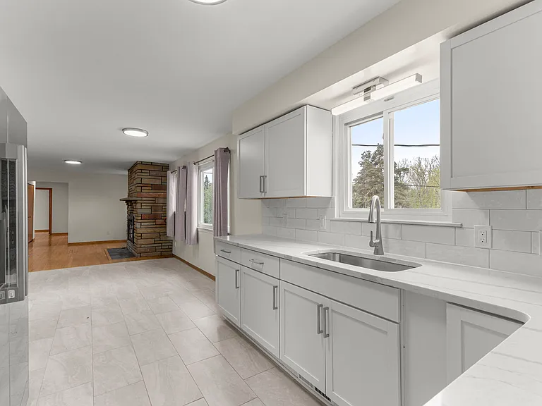20325 Westview Dr — Photo 1