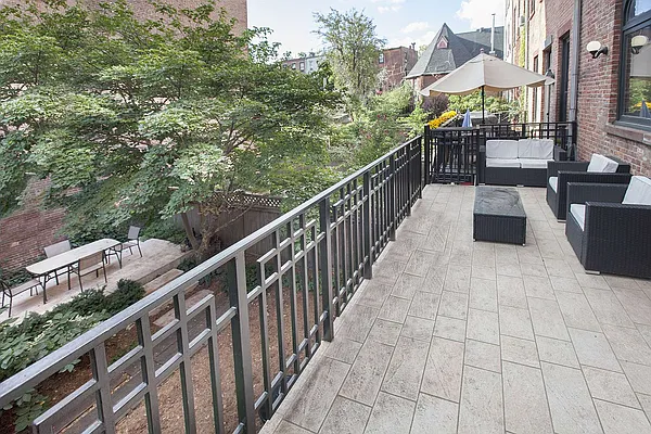 Rented by Stribling | media 33