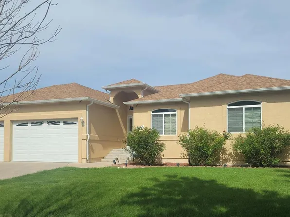 3414 Alturas Dr, Pueblo, CO 81005