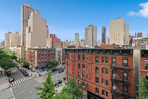 Sold by Compass | media 14