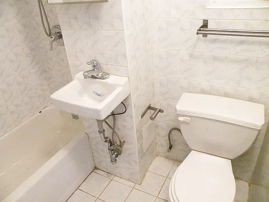 Rented by Site Realty Services | media 5