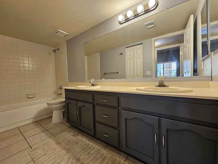 1200 E River Rd #F63 — Photo 14