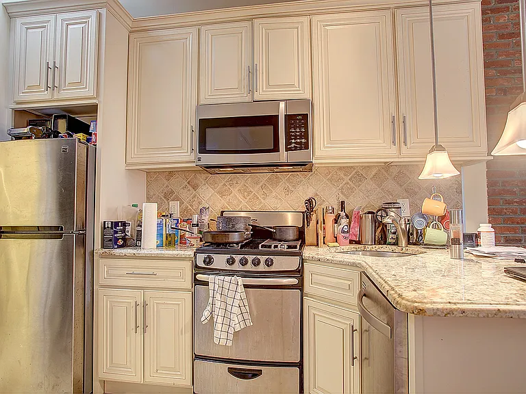130 W 73rd St #10 — Photo 2