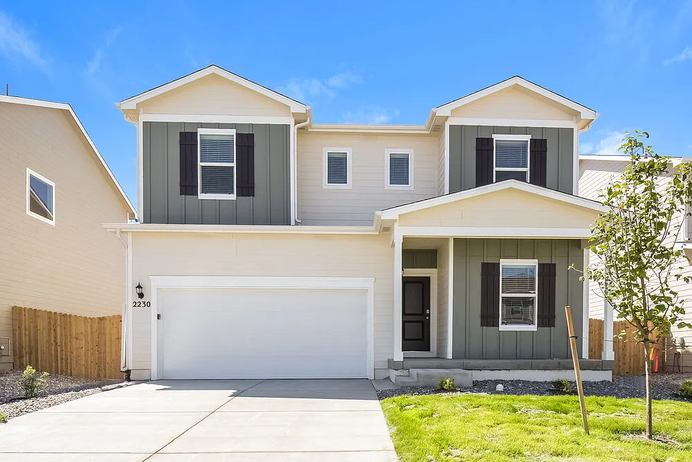4 bed, 2.5 bath, 2171 sqft, $3,100 — Photo 1