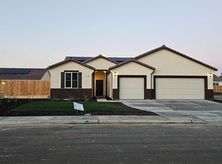 2732 Yerba St #149, Selma, CA 93662