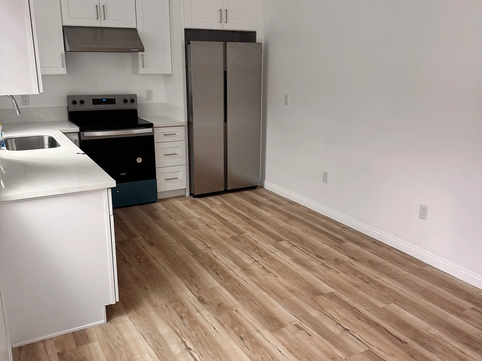 2 bed, 800 sqft, $2,800 — Photo 4