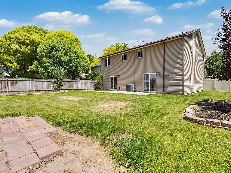 18327 Buckeye Pl — Photo 28