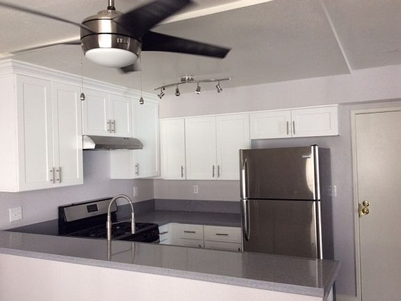 2nd image of 467 S Bonnie Brae St APT 303