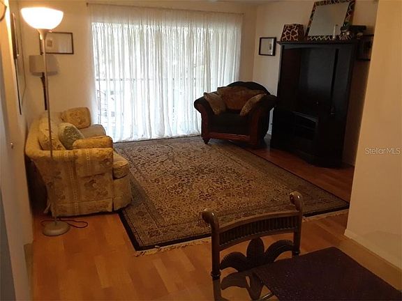 4th image of 12211 Fox Chase Dr APT A2