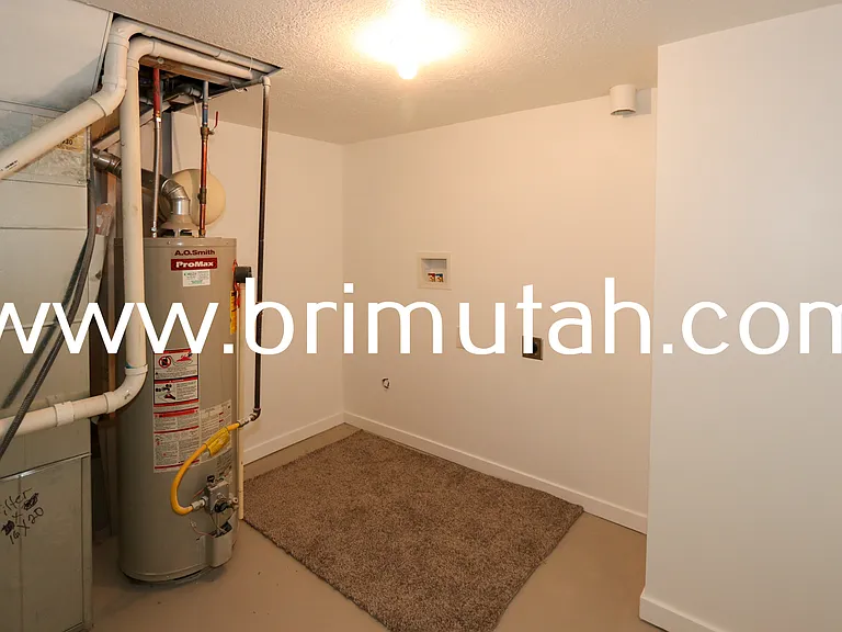 2613 S Hartford St — Photo 4