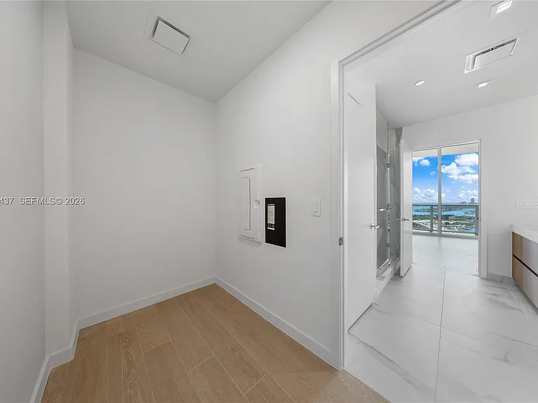 1400 Biscayne Blvd #3405 — Photo 13