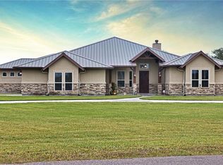 218 Coastal Wildwood Dr, Rockport, TX 78382
