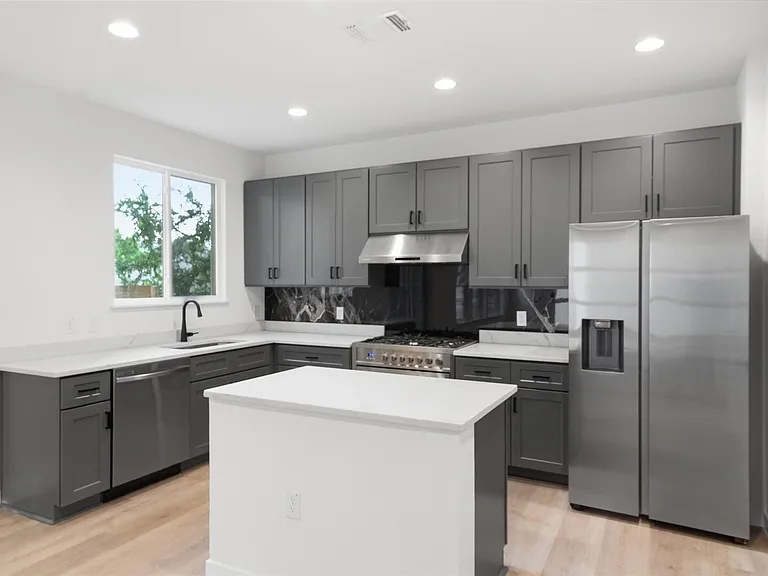 2212 Yellow Jacket Ln #1 — Photo 10