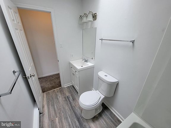 5th image of 402 W 3rd Ave