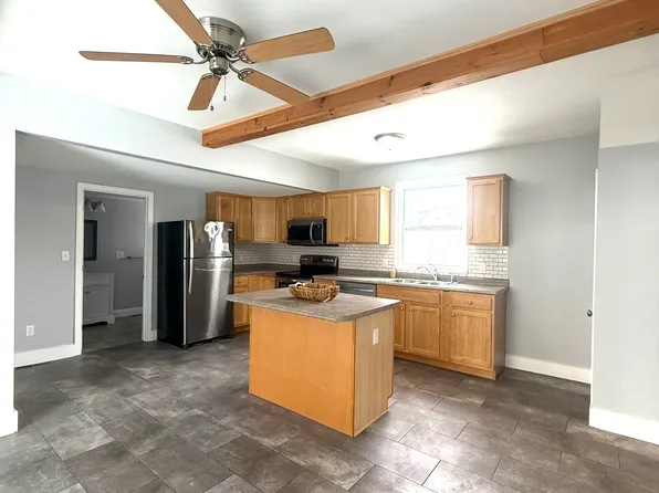 45 Haines St, Nashua, NH 03060