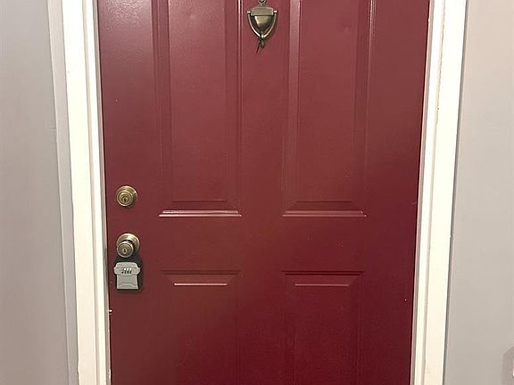 3rd image of 9588 Woodland Hills Dr