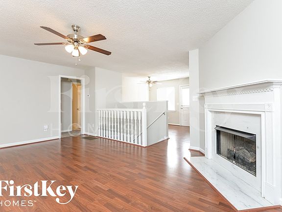 3rd image of 1755 Annendale Dr