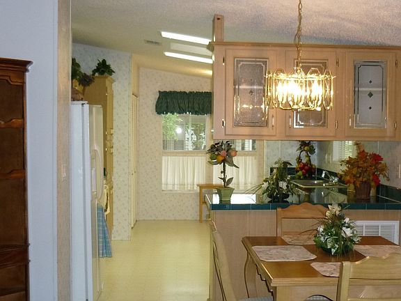 3rd image of 4423 Blarney Ln