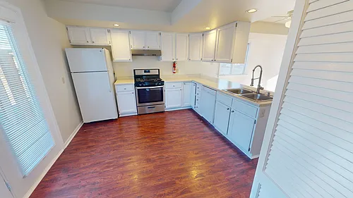205 Adams St Photo 1