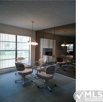 5th image of 39 Stratford Ln APT D