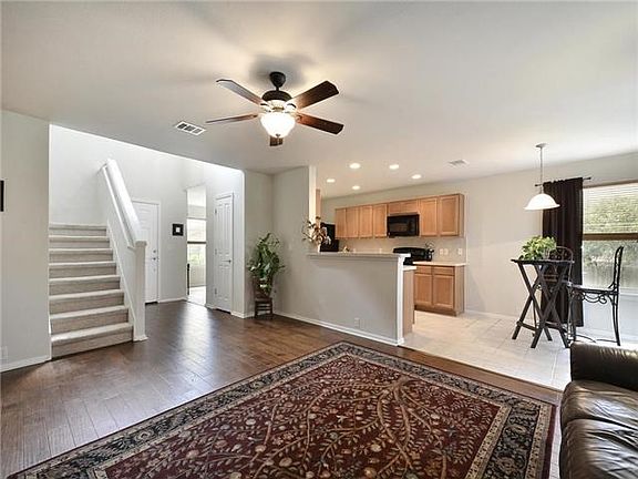 5th image of 717 Kingfisher Ln
