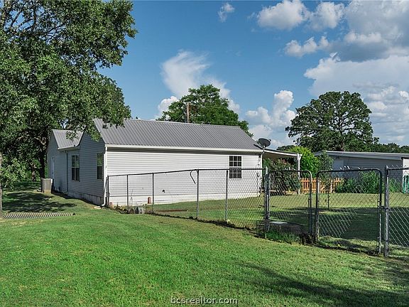5th image of 7944 Sun Belt Dr