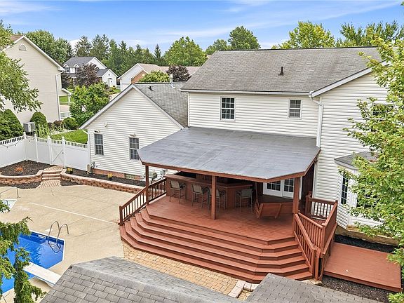 4th image of 908 Sand Lot Cir