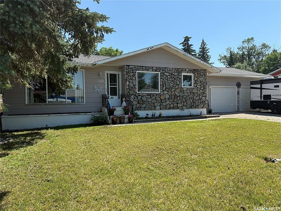1st image of 409 McKay STREET