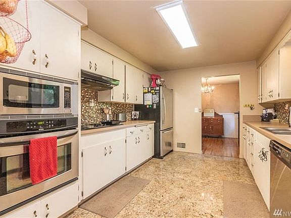 5th image of 9202 109th St SW