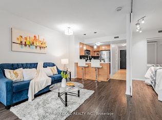 18 Yonge St #906, Toronto, ON M5E 1Z8