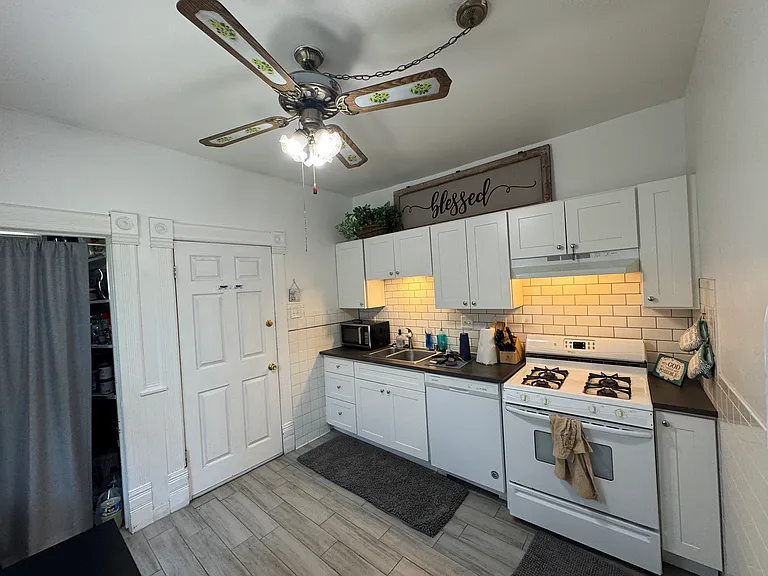 2429 N Oakland Ave #L — Photo 14