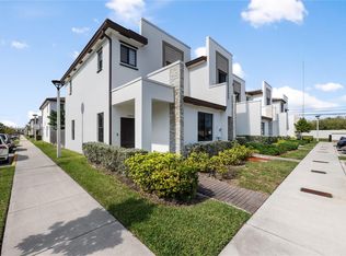 21404 NE 3rd Path #21404, Miami, FL 33179