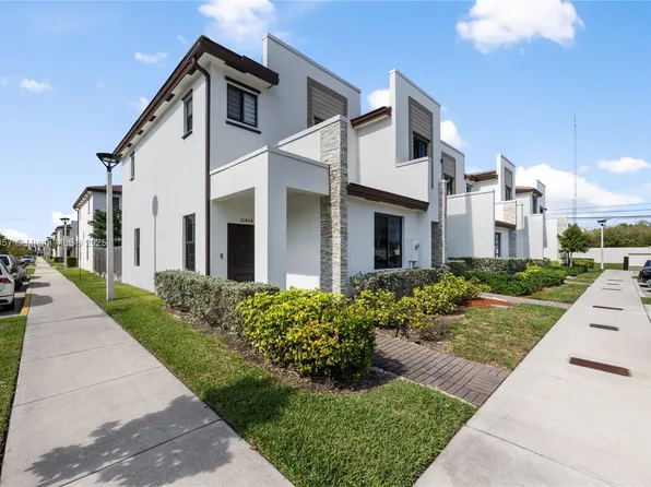 21404 NE 3rd Path #21404, Miami, FL 33179