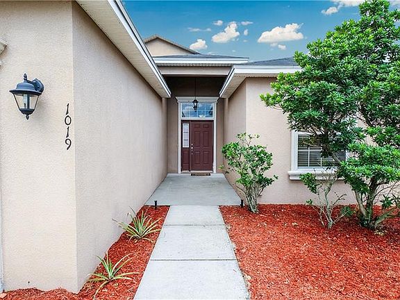 3rd image of 1019 Normandy Heights Cir