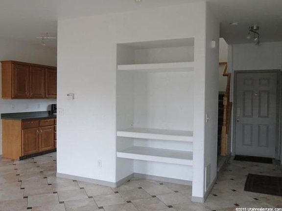 4th image of 1611 W Wyngate Park Dr