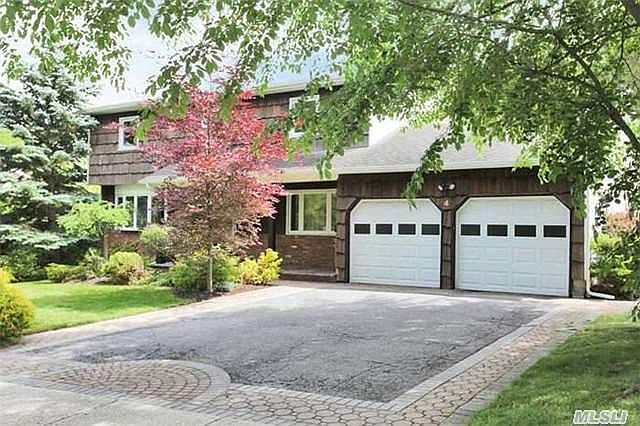 1st image of 4 Fairhaven Dr
