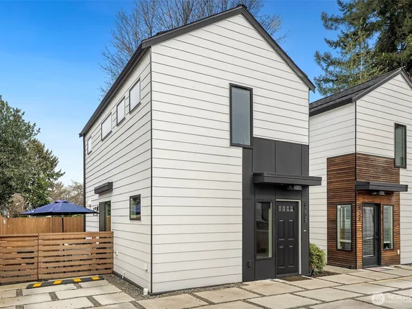 820 B S Rose Street, Seattle, WA 98108