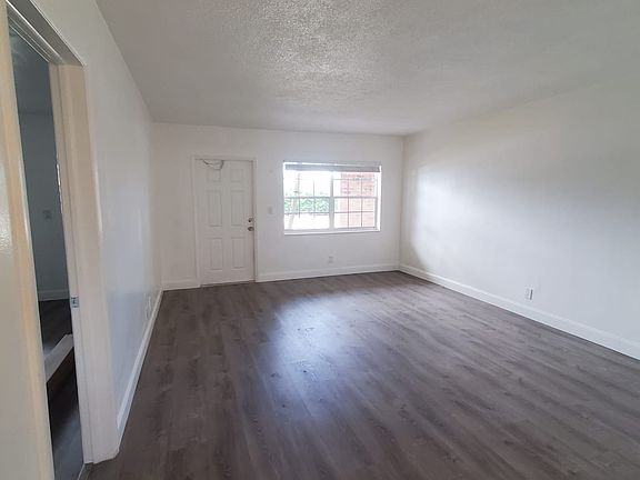 5th image of 2801 NE 51st St #D