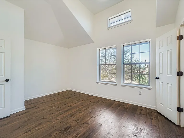 212 Great Circle Cv — Photo 24