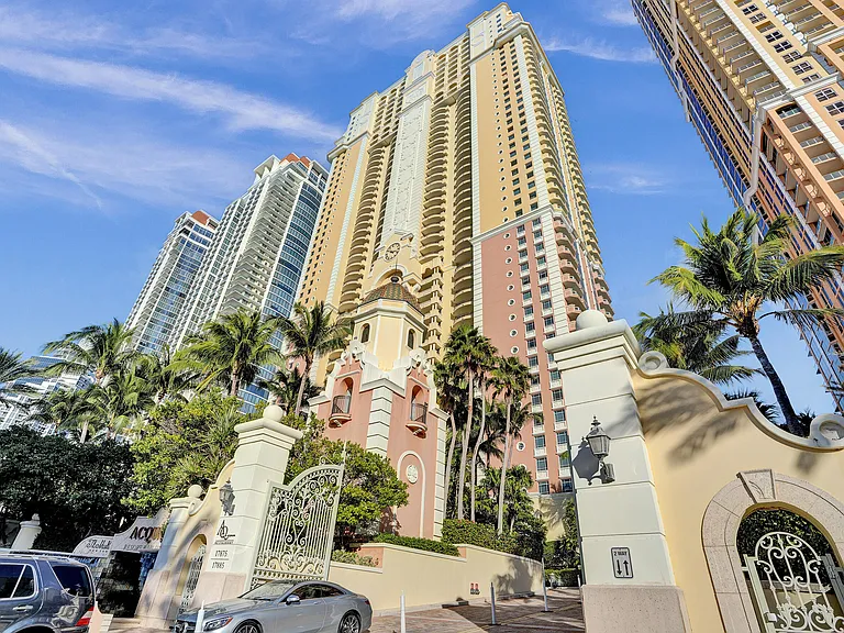 17875 Collins Ave #3103 — Photo 55