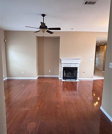 3rd image of 1721 English Colony Dr
