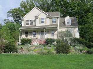 36 Brook Hollow Dr, New Windsor, NY 12553