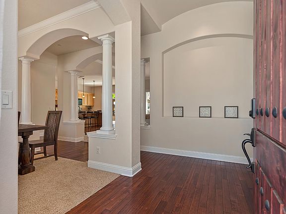 3rd image of 8484 Cobble Creek Ln