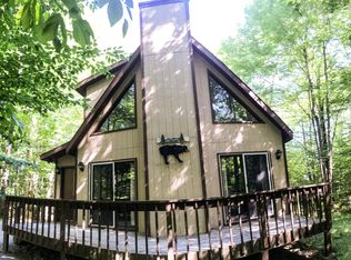 1119 Manatamany Dr, Pocono Lake, PA 18347