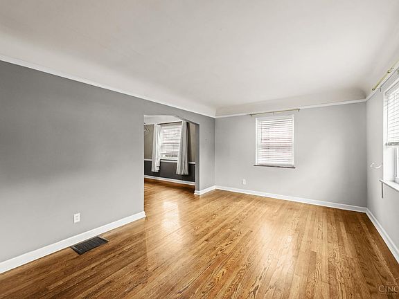 3rd image of Clifford Rd